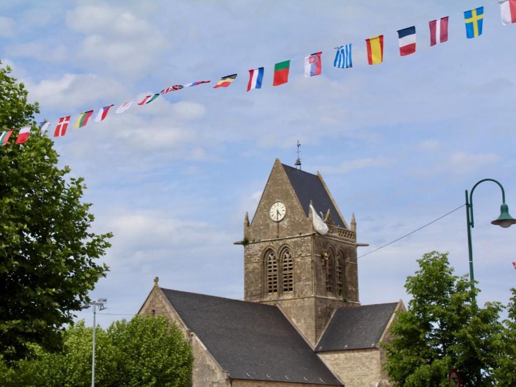 הוילה La Forge, Gite Familial,A Sainte Mere Eglise מראה חיצוני תמונה